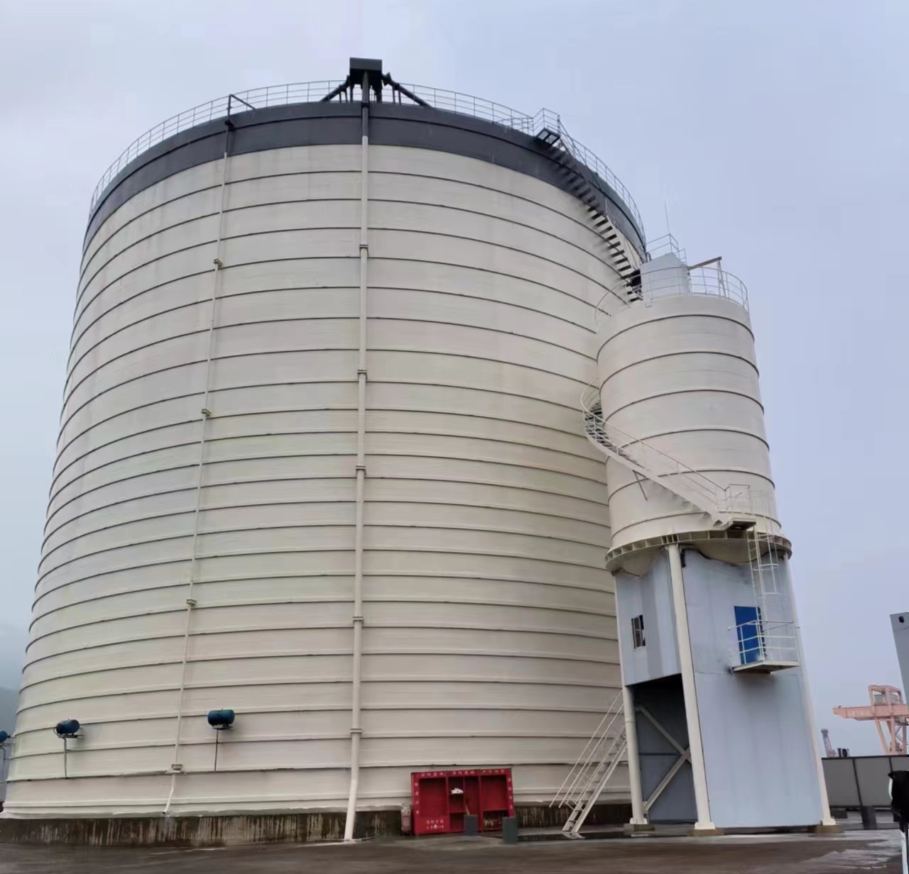 突泉10万吨水泥钢板库